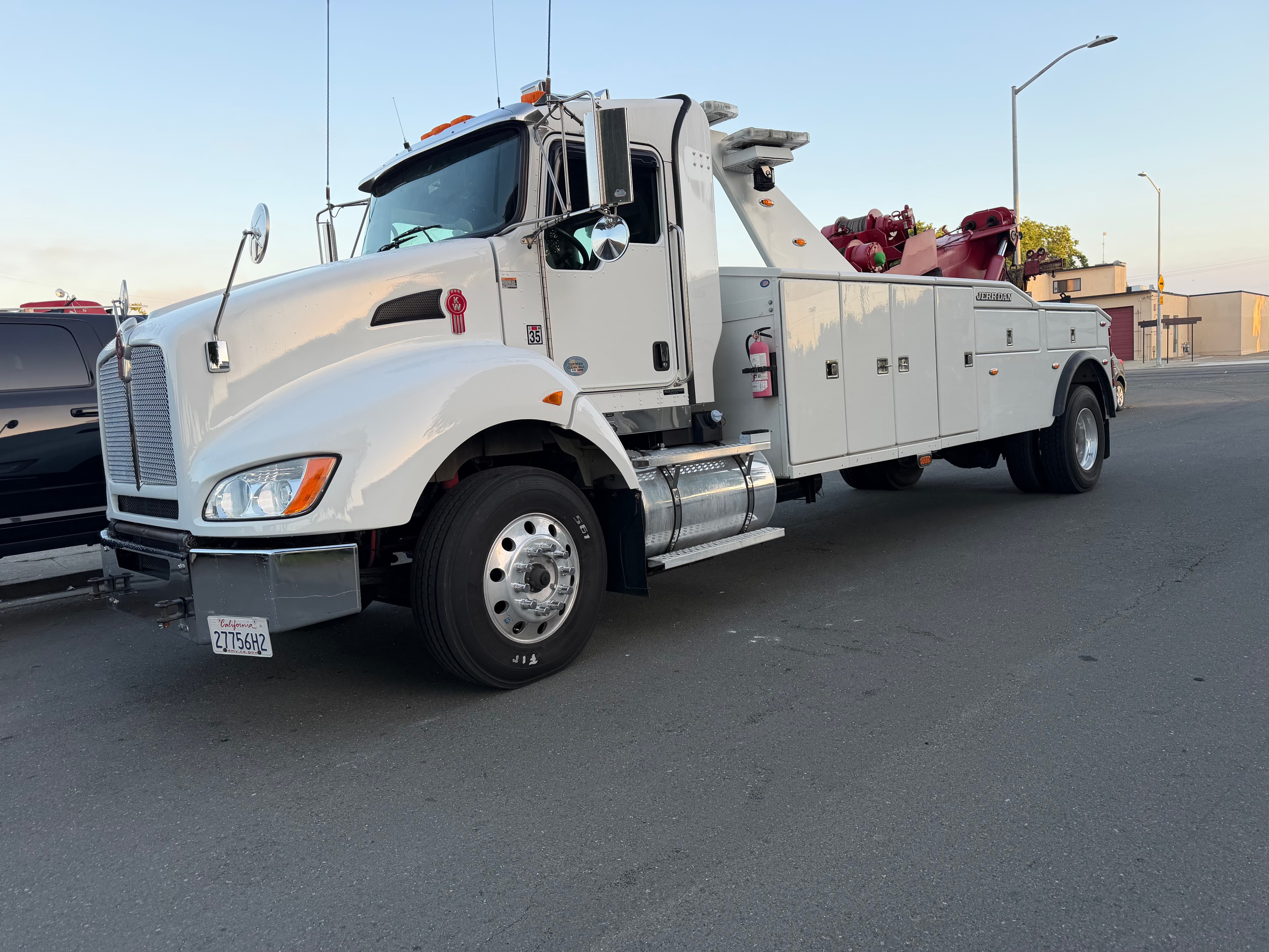 D&S Auto Repair heavy-duty wrecker tow truck in Vallejo, CA